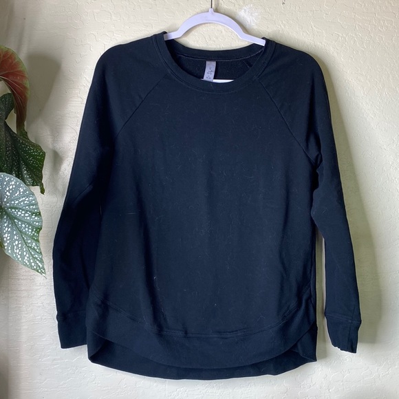 Balance Collection Tops - Balance crew neck sweatshirt